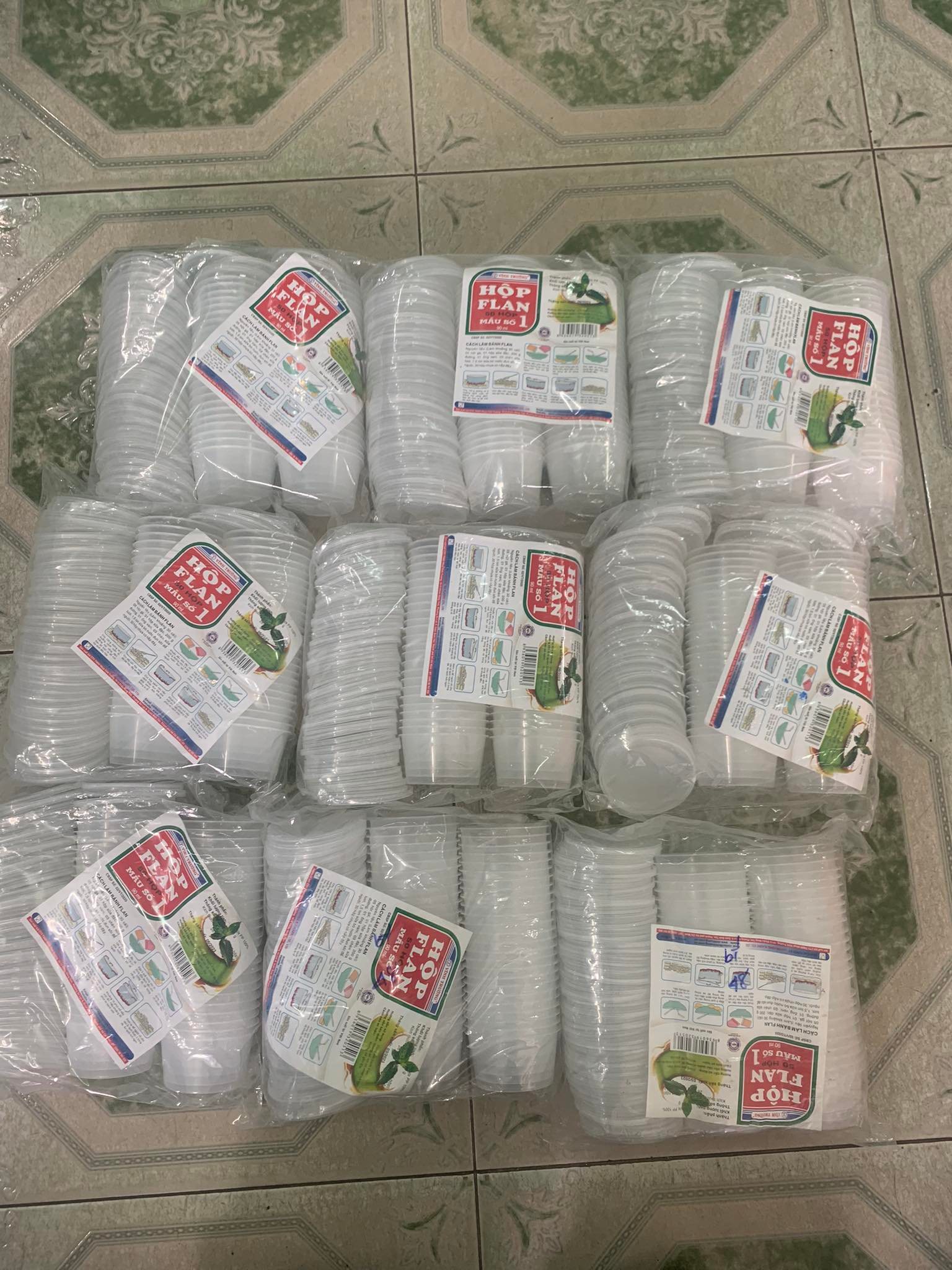 Gửi hũ nhựa bánh Flan đi Mỹ