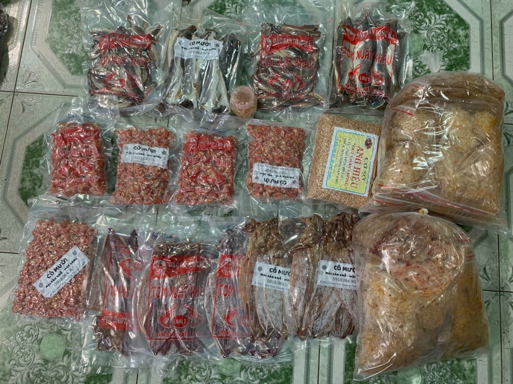 Gửi tôm khô đi Mỹ